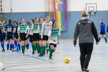 Bild 58 - F Loewinnen Hallen Cup